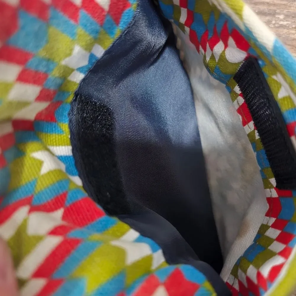 KAVU Keeper Small Crossbody Purse Canvas Geometric Print Bag w/Adjustable Strap